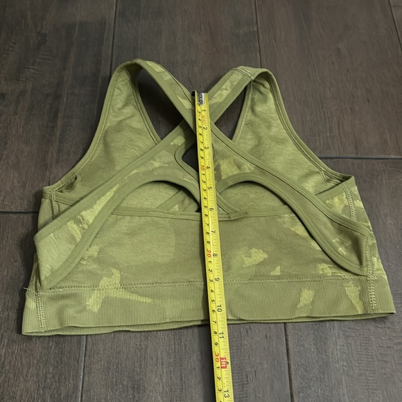 Gymshark padded bra - Picture 13 of 16